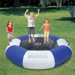 तह बच्चों के लिए trampoline