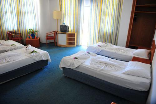 होटल ज़ेनो होटल सैयद्रा 4 